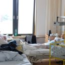 Erster Tag, in der Uniklinik. Opa Anton zu Besuch.