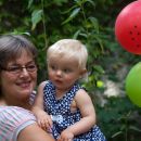 Hannes und Helene feiern ihren ersten Geburtstag im Hinterhof in der Arndtstrasse 59 - und viele, viele liebe Verwandte und Freunde sind mit dabei, juchei.