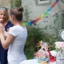 Hannes und Helene feiern ihren ersten Geburtstag im Hinterhof in der Arndtstrasse 59 - und viele, viele liebe Verwandte und Freunde sind mit dabei, juchei.