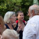Hannes und Helene feiern ihren ersten Geburtstag im Hinterhof in der Arndtstrasse 59 - und viele, viele liebe Verwandte und Freunde sind mit dabei, juchei.