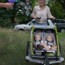 Berlin-Mahsdorf. Im Kellner-HÃ¤uschen mit vielen Freunden. Anfang Juli 2012.