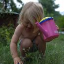 Berlin-Mahsdorf. Im Kellner-HÃ¤uschen mit vielen Freunden. Anfang Juli 2012.