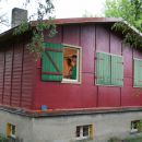 Berlin-Mahsdorf. Im Kellner-HÃ¤uschen mit vielen Freunden. Anfang Juli 2012.