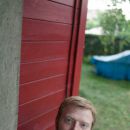 Berlin-Mahsdorf. Im Kellner-HÃ¤uschen mit vielen Freunden. Anfang Juli 2012.