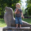 Endlich Sommer! Mitte Juni waren wir mit Papi im Mahlsdorfer HÃ¤uschen - und viele Leute haben uns besucht. Toll!Hier sind wir auf Luzie Glawes 4. Geburtstagsfeier in Friedrichshain.