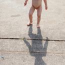 Endlich Sommer! Mitte Juni waren wir mit Papi im Mahlsdorfer HÃ¤uschen - und viele Leute haben uns besucht. Toll!Hier sind wir auf Luzie Glawes 4. Geburtstagsfeier in Friedrichshain.