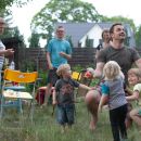 Endlich Sommer! Mitte Juni waren wir mit Papi im Mahlsdorfer HÃ¤uschen - und viele Leute haben uns besucht. Toll! Samstag mit Familie Glawe/Griebel und Stefan Brausse.