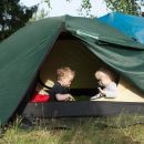 Endlich Sommer! Mitte Juni waren wir mit Papi im Mahlsdorfer HÃ¤uschen - und viele Leute haben uns besucht. Toll! Sonntag mit Silke & Ilja, Susanne, Henry und Edda.