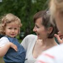 Endlich Sommer! Mitte Juni waren wir mit Papi im Mahlsdorfer HÃ¤uschen - und viele Leute haben uns besucht. Toll! Sonntag mit Silke & Ilja, Susanne, Henry und Edda.